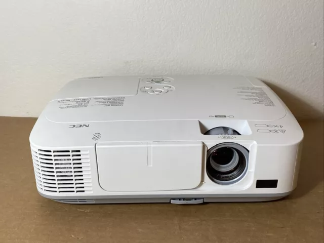 NEC M311W (NP-M311W) HDMI WXGA 3LCD Projector - 367 Lamp Hours w/Case & Cables