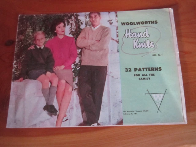 VINTAGE KNITTING PATTERN Book Woolworths 32 Patterns Great **** Must ...