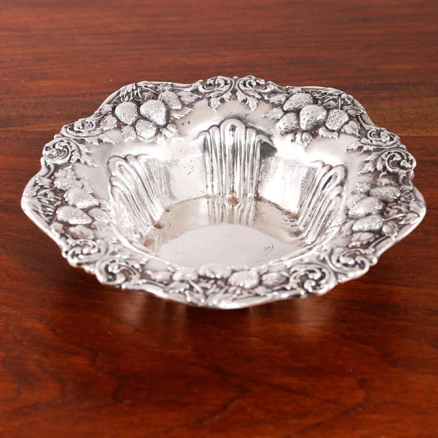 WOODSIDE AMERICAN AESTHETIC STERLING SILVER BOWL STRAWBERRY c.1895 NO MONOGRAM