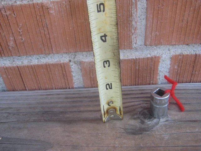 1950s Vintage 3/8" Drive x 9/16" Size INDESTRO SUPER ** Socket 2719 & 12 Pt USA