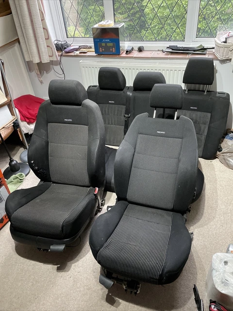 Mk4-Golf-GTI-Recaro-Seats-5-Door-Full.we