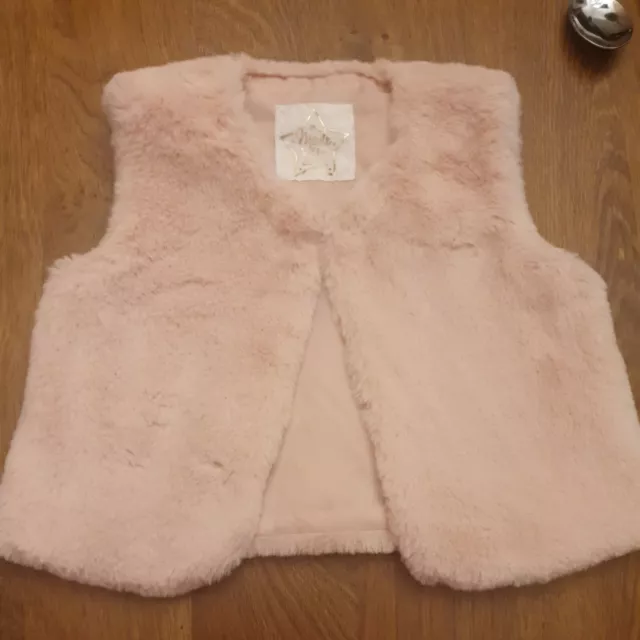 Baby Girls pink faux fur gilet. 24 to 36 mths. Young Dimensions