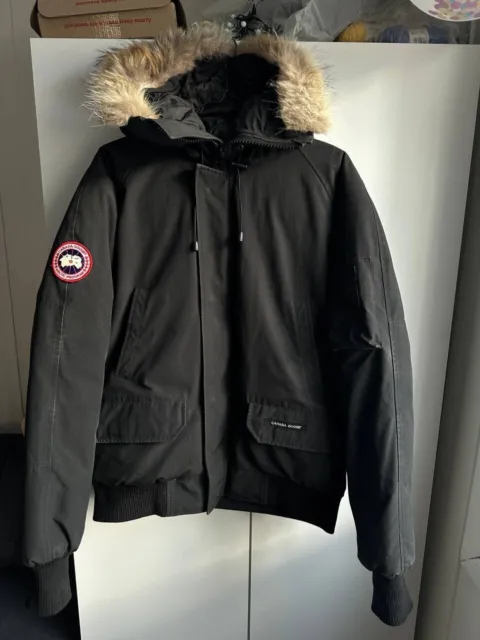 Canada Goose chilliwack bomber black men’s M