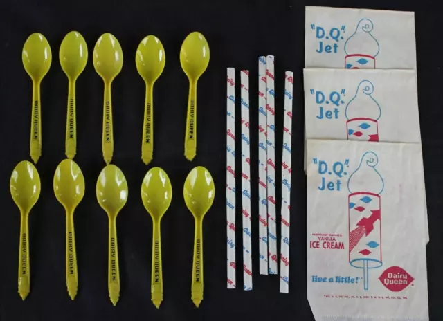 Lot Of Vintage Dairy Queen Spoons, Straws D.q. Jet Paper Envelopes