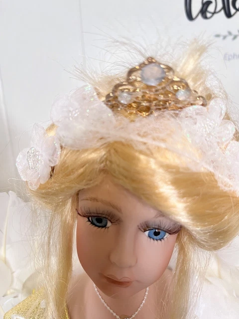 Porcelain Angel Doll  2009 #15617 New in box Heritage Signature Collection 6