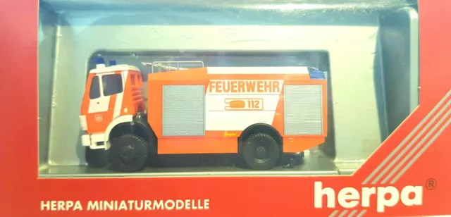 herpa 187213 Mercedes-Benz SK TLF 24/46 "Feuerwehr Erfurt" (FW07)