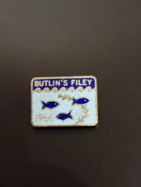 Vintage Butlin's Filey Enamel Badge 1966