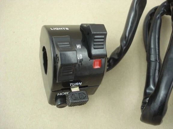 JMT Bremslichtschalter Für Yamaha DT125 RN/RE - Mechanischer Druckknopfschalter | OE-Qualität