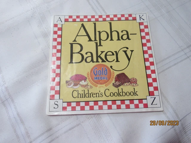 Vintage Gold Medal Flour Alpha Bakery Children’s Cookbook 1997 3