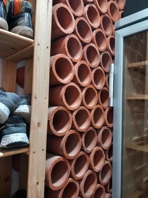 Wine storage ceramic cylinders Wine storage ceramic cylinders