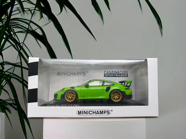 Porsche 911 GT2 RS (991) Minichamps 1:43, Modello Diecast Bianco Con Pacchetto Weissach Del 2018