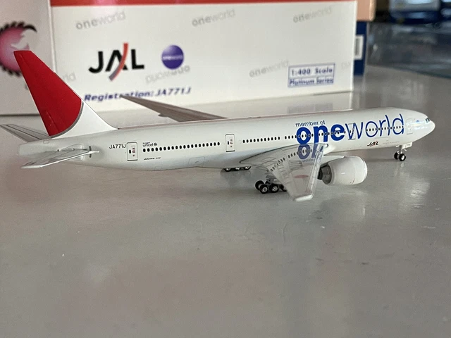 PHOENIX MODELS JAL Japan Airlines Boeing 777-200ER 1:400 JA771J