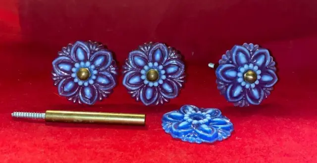 4, 2" Lacy Floral Pressed Sandwich Blue Glass Curtain Tie Backs with Brass stems