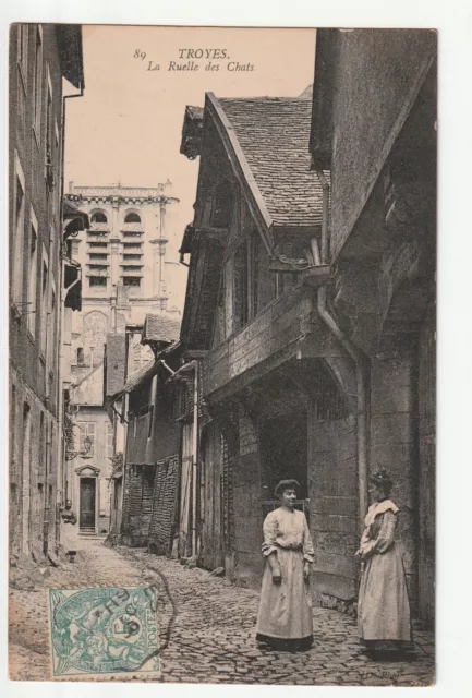 TROYES - Aube - CPA 10 - La Ruelle aux Chats