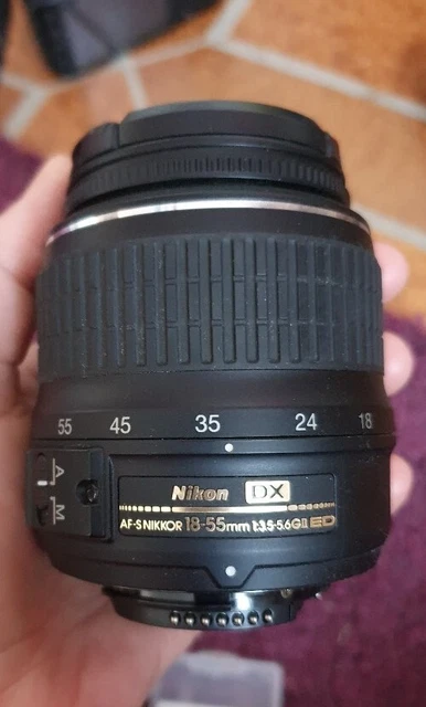 Objectif NIKON AF-S DX NIKKOR 18-55mm f/3.5-5.6G II ED Bon état, voir photos