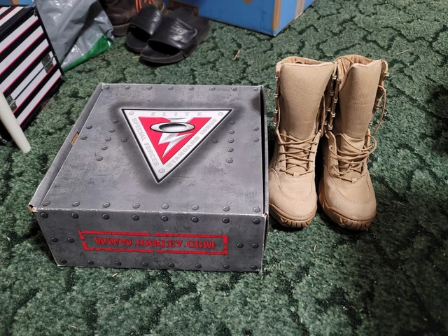 OAKLEY SI ASSAULT BOOTS 8" Size 6 Desert Tan Elite Special Forces Tactical (USA)