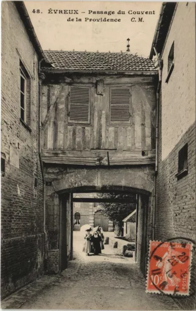 CPA EVREUX Passage du Couvent de la Providence (1148393)