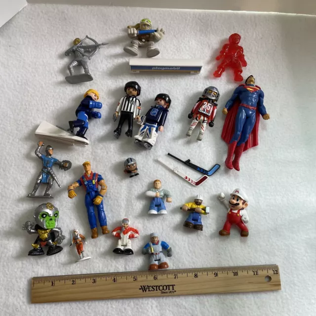 action figures lot mixed
