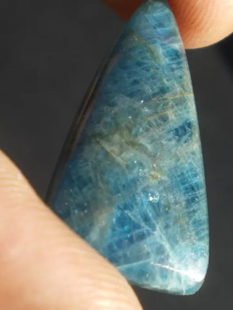 Somptueux Cabochon Indigo d'Apatite 19 cts   (Madagascar)