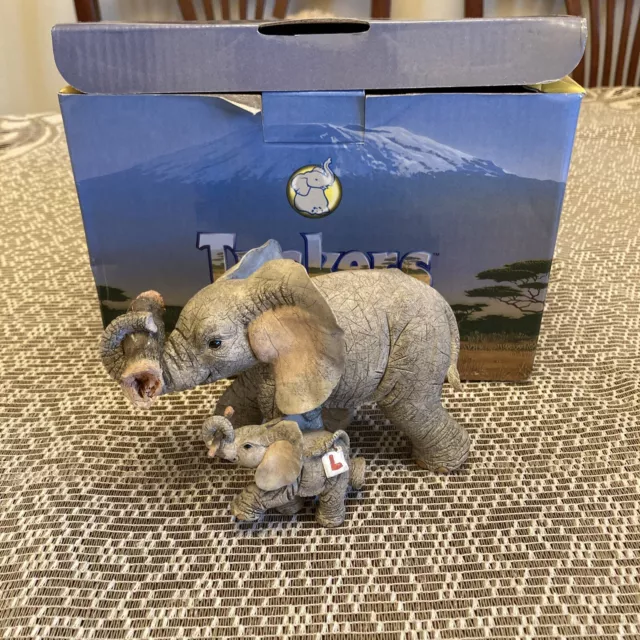 tuskers “Tusker in training“  elephant collection Boxed