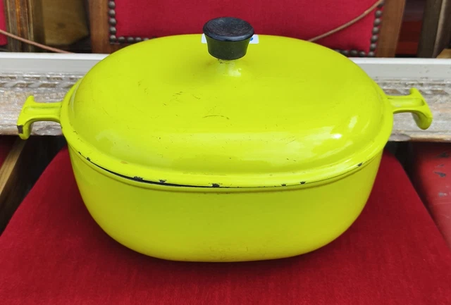 Cocotte Invicta Daubière en fonte émaillée 33cm rubis puv403330