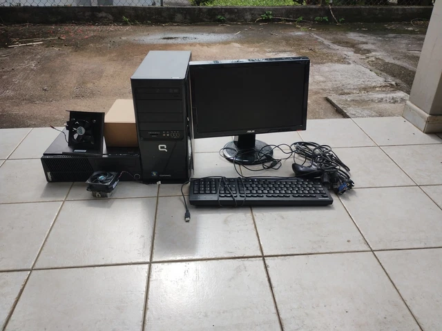 PACK Ordinateur/ Clavier/Souris/ Etc ...