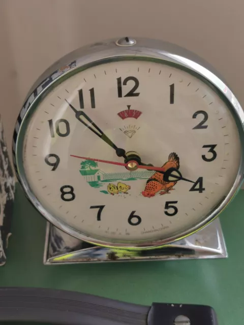 Orologio sveglia meccanica gallina anni 50 funzionante