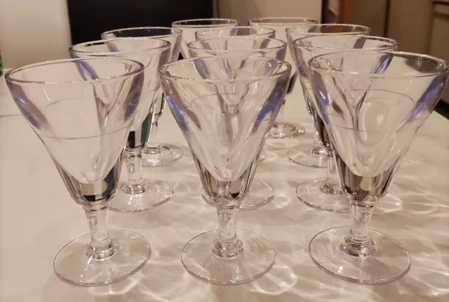 11 anciens verres bistrot, apéritifs , vin cuit en verre épais et bullé