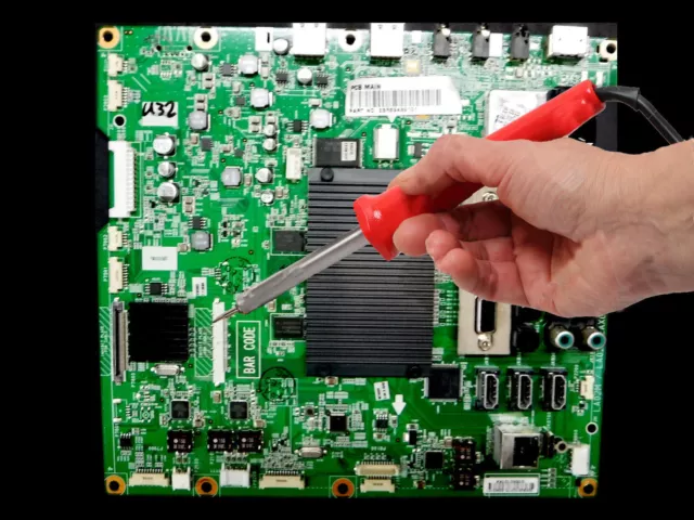 Repair Service For Lg 47Le5400-Uc Main Board Ebu60884302 Ebr66234501 Eax61532702