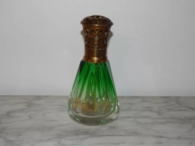 ANCIENNE LAMPE BERGER en CRISTAL Vert  SAINT LOUIS ? ou BACCARAT ?