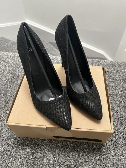 ladies black shoes size 4