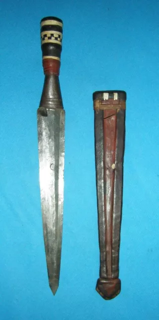 An old Mandingo(?) dagger , no knife, sword, West African, antique