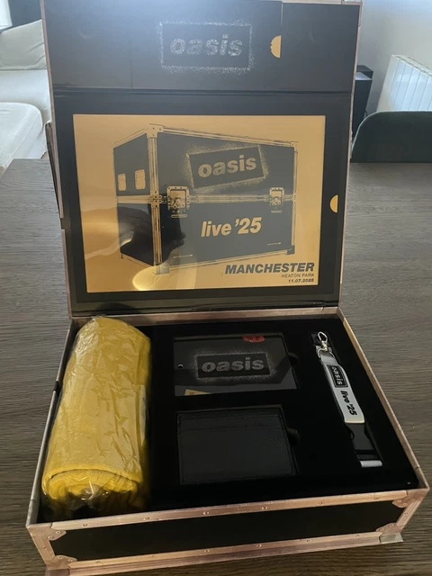 oasis UKツアー ヒートンパーク VIPグッズ OASIS LIVE 25 VIP Exclusive Merchandise Box - Heaton Park 11