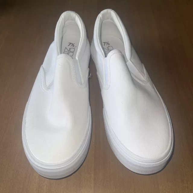 New NoBo Slip On Shoes Size 7.5 White Casual Memory Foam Womens Shoes