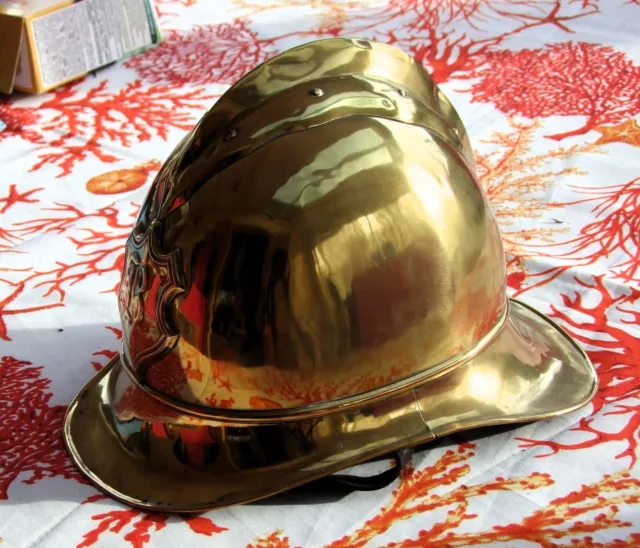 casque pompiers Alsacien debut 20eme bon etat manque la coiffe