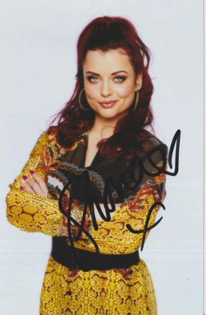 Shona McGarty    **HAND SIGNED**  6x4 photo  ~  Eastenders  ~  AUTOGRAPHED