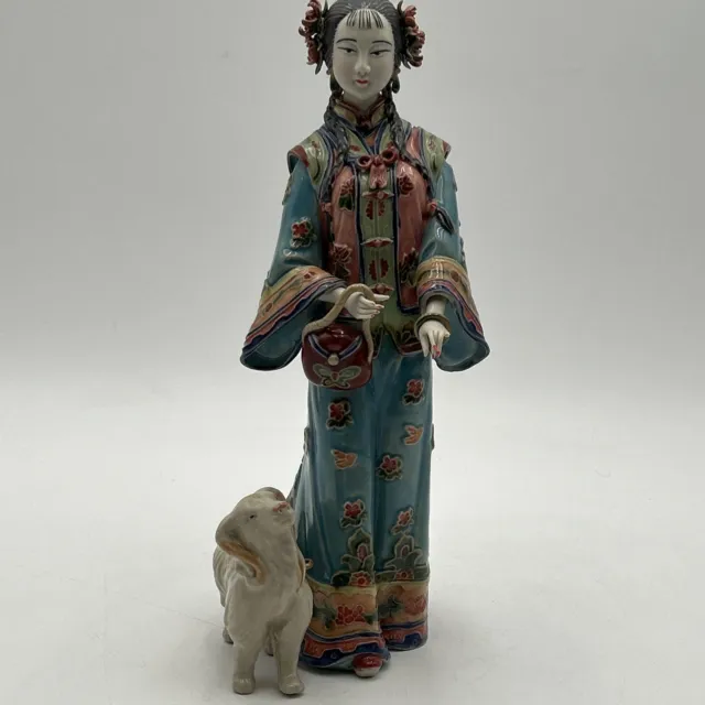 VTG " Chinese Wucai Porcelain ShiWan Belle Lady Woman Figurine