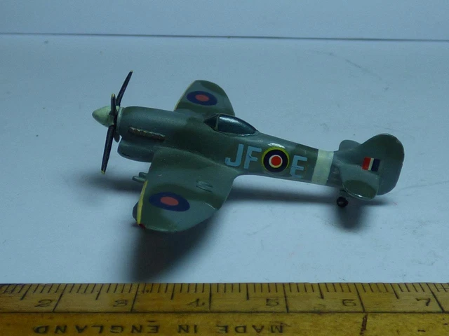 1/200 SCALE HAWKER Tempest Fighter By Dennis Knight (Helmet