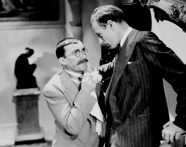 1938  LESLIE HOWARD & WILFRED LAWSON in  PYGMALION Movie Photo (170-h)