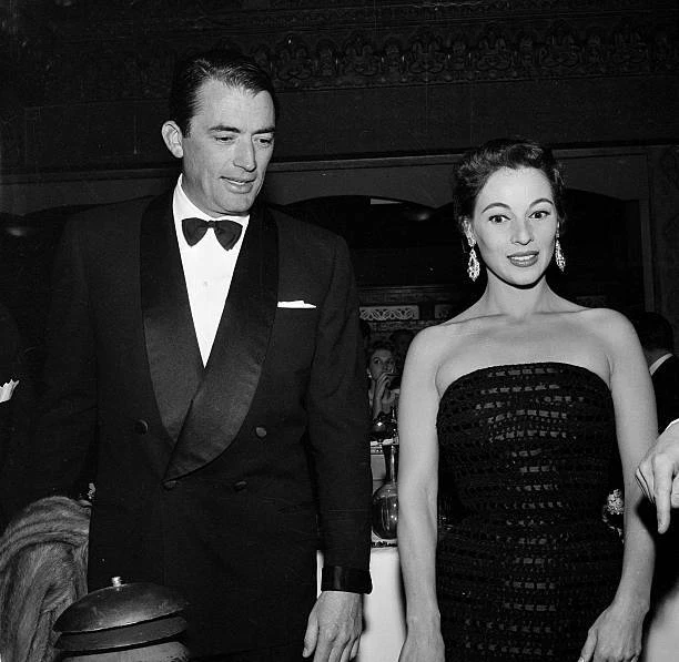 ACTOR GREGORY PECK And His Wife Veronique Passani 1956 OLD PHOTO 3 $8. ...