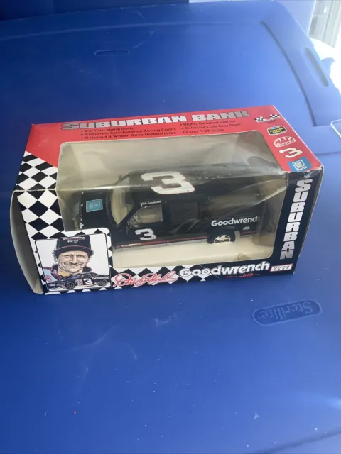 Dale Earnhardt Sr #3 Gm Goodwrench 1:25 Brookfield Chevrolet Suburban Bank 1992