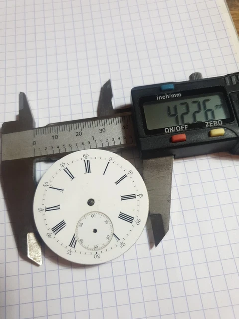 Montre à Gousset MOERIS En Acier Bruni - Vintage 1900-1919 - Pour Pièces (axe Balancier Cassé)