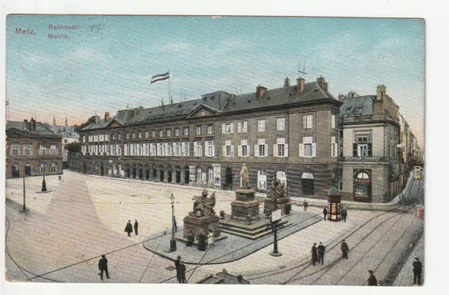 METZ  - Moselle - CPA 57 - Places - Place d' Armes - La Mairie
