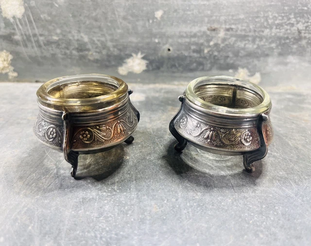 Ancienne Paire De  salière Et poivrière En Argent, Estampillée OMMET . RUSSIE