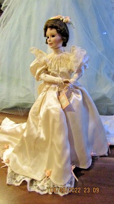 ashton drake porcelain bride doll Beautiful Dresses No boxes not displayed #3