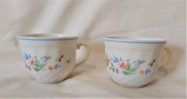 "ARCOPAL" "2X FRENCH CUPS "Height,6.5cmx8cm" "Made in FRANCE" "VG. Condition"