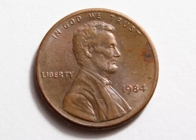 1984 No Mint Mark Lincoln Memorial Penny Funny Looking Ear 2.4 Grams