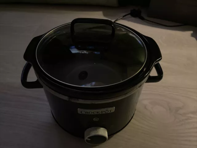 Crock-Pot 2.4 L Electric Programmable Slow Cooker - Black