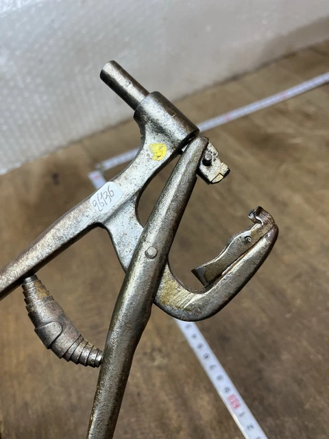 Pointeau pour le cuir Cordonnier Bourrelier Porte alène avec mandrin de