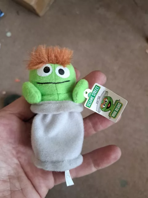 Sesame Street Oscar The Grouch Mini Beans Plush Toy 1999 Kelloggs Cereal 700 Picclick 